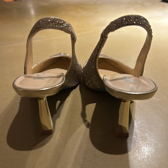 Betsey Johnson Slingback Heels - Picture 4 of 8